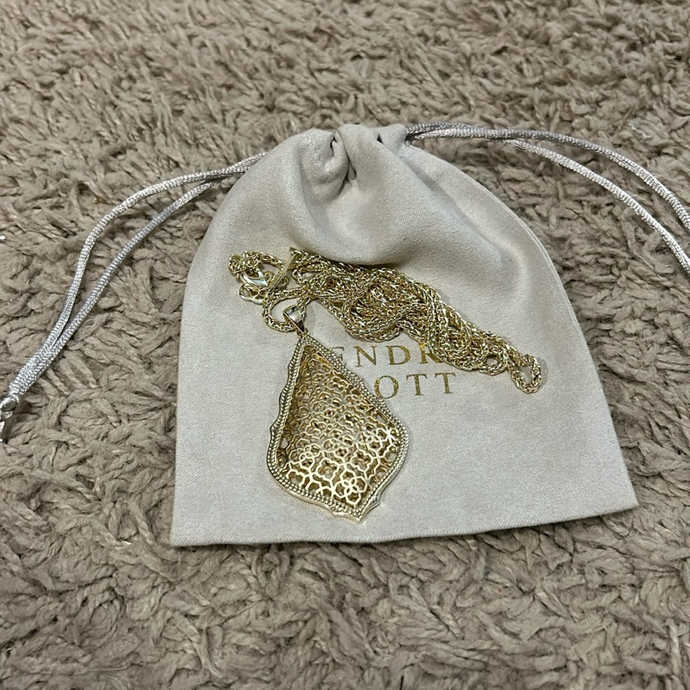 Kendra Scott long necklace
